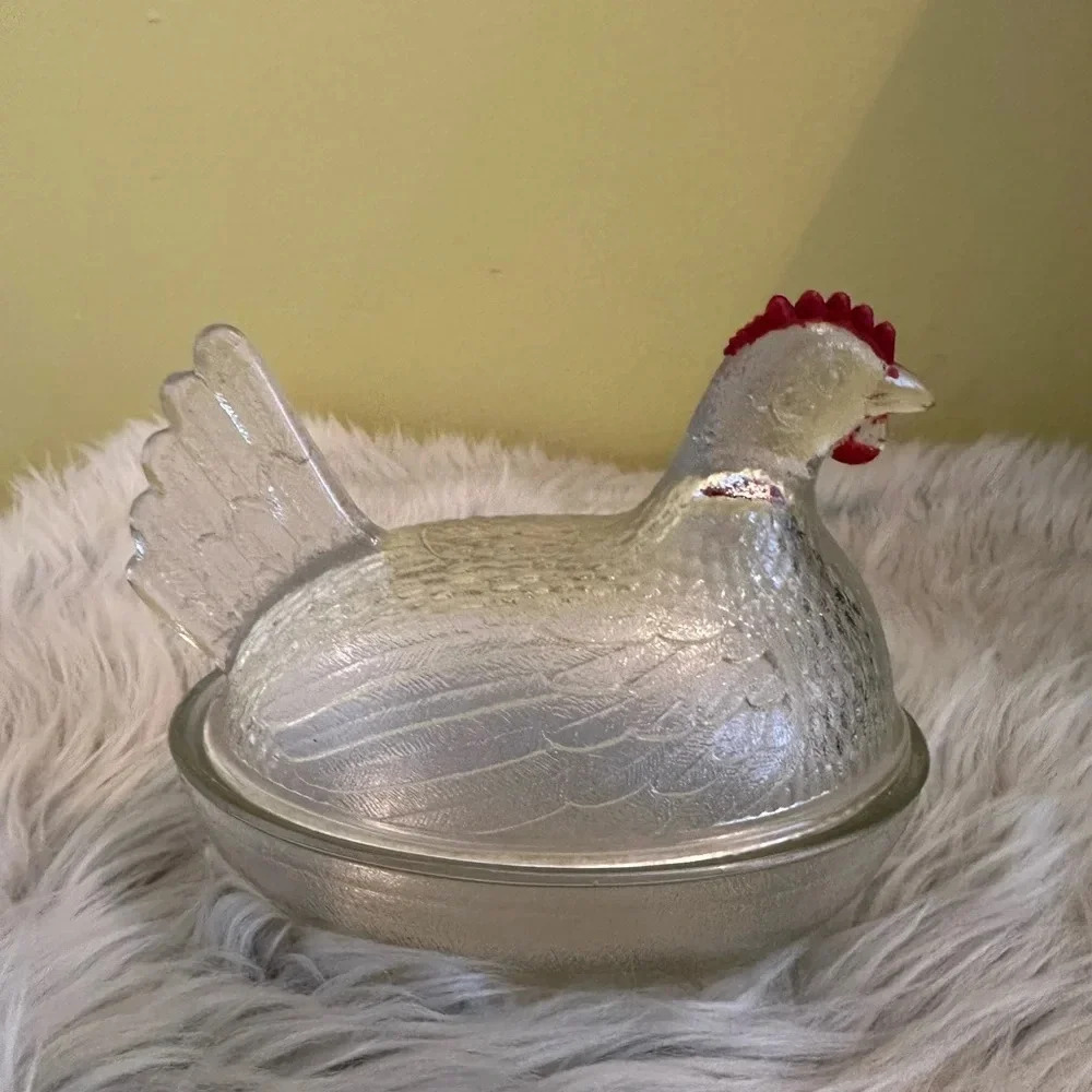 Vintage Indiana Glass Hen On Nest Clear Glass With Red Cone - Picture 2 of 4